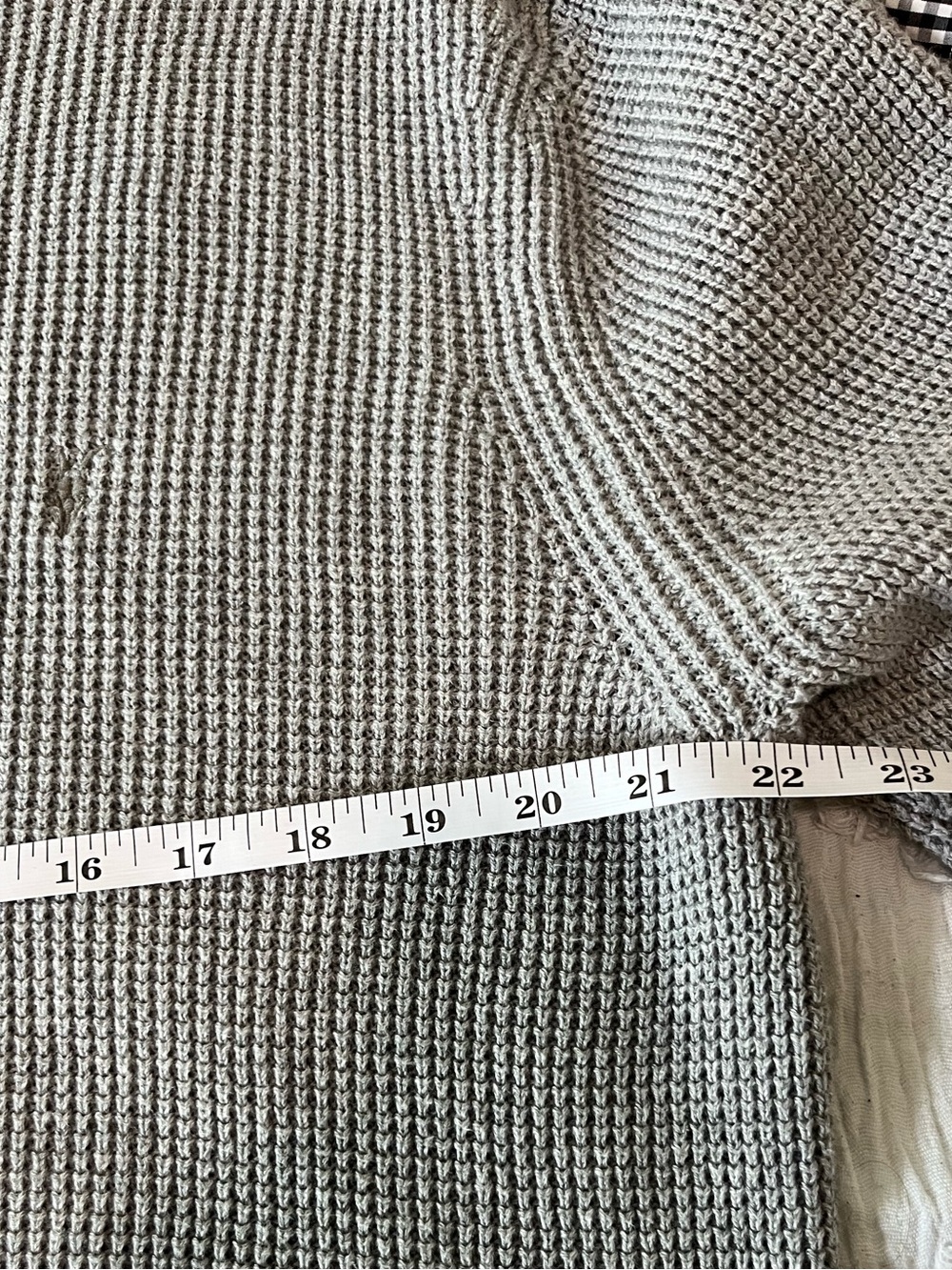 AllSaints Men's Light Gray Waffle Knit Crewneck Sweater - Picture 6 of 7
